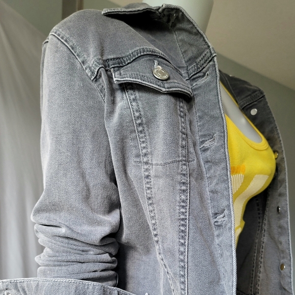Calvin Klein Petite Gray Denim Jacket Size XS - Picture 3 of 12